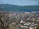 Ein grandioser Ausblick auf die großzügigen Gleisanlagen des Saalfelder Bahnhofs mit dem charakteristischen Kulmberg im Hintergrund bietet sich im Winter (bzw.